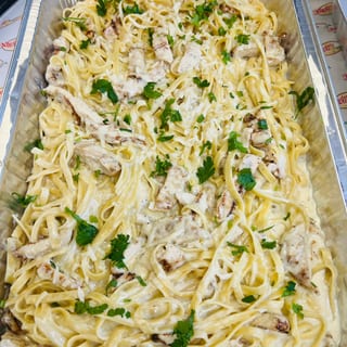 Full Pan Fettuccine Chicken Alfredo